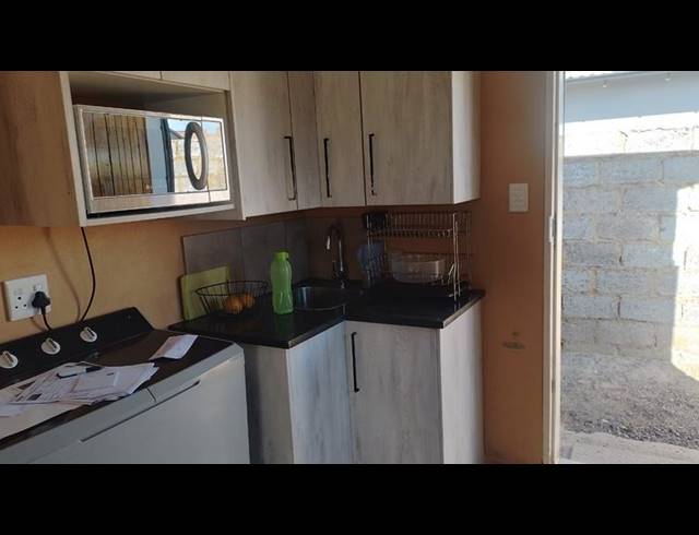 3 BEDROOM HOUSE FOR SALE IN TOEKOMSRUS